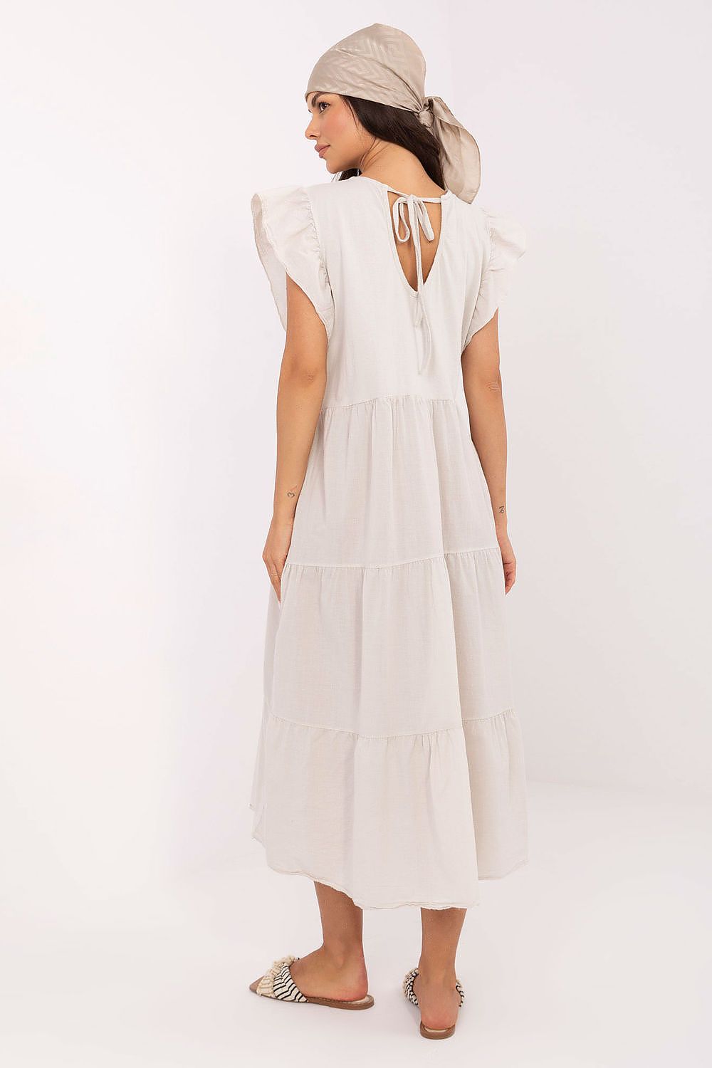  Sukienka Model TW-SK-BI-6-2172.96 Light Beige - Och Bella 