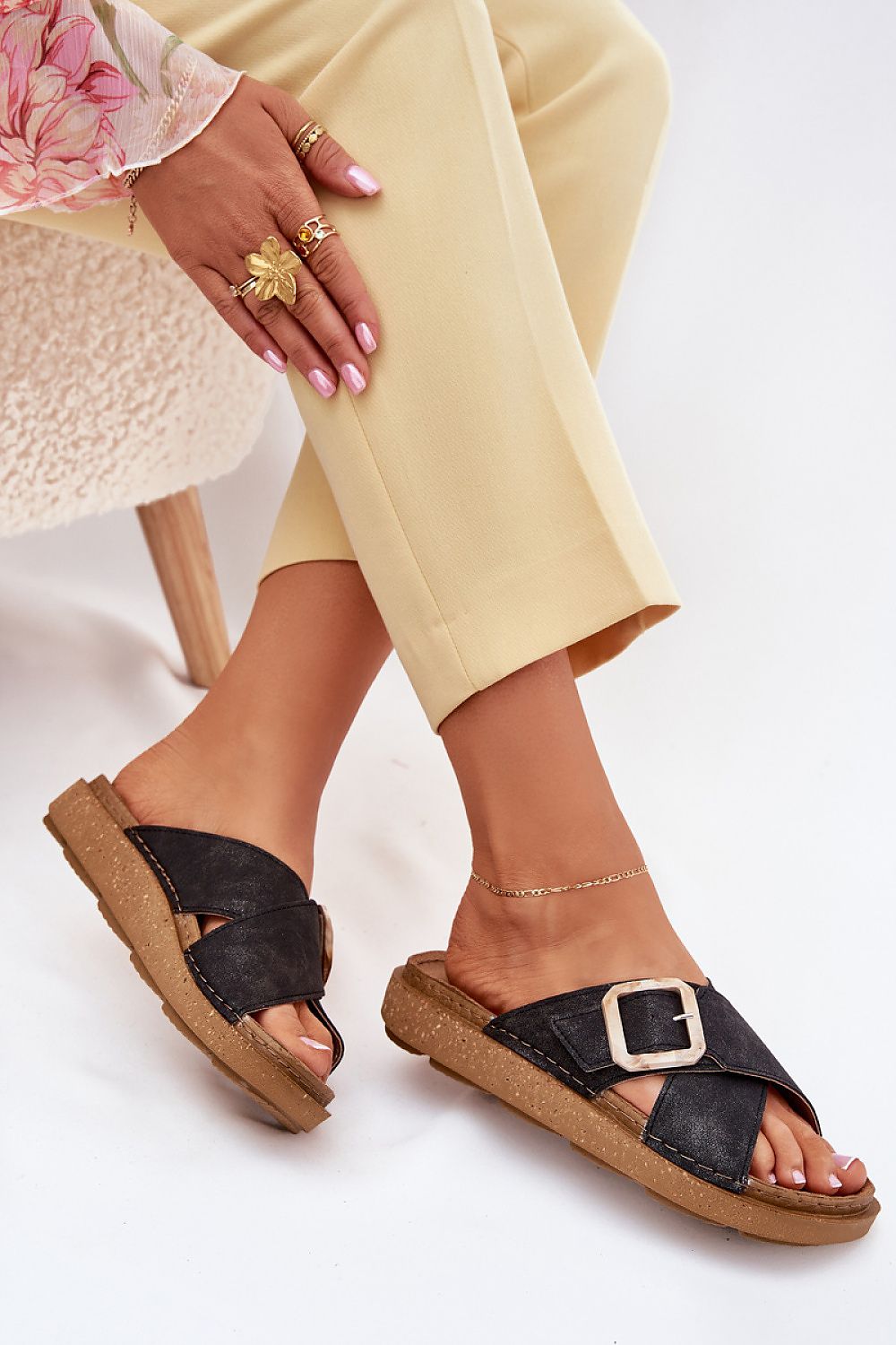  Sandał Klapki Model Inblu ED000025 Black - Step in style 