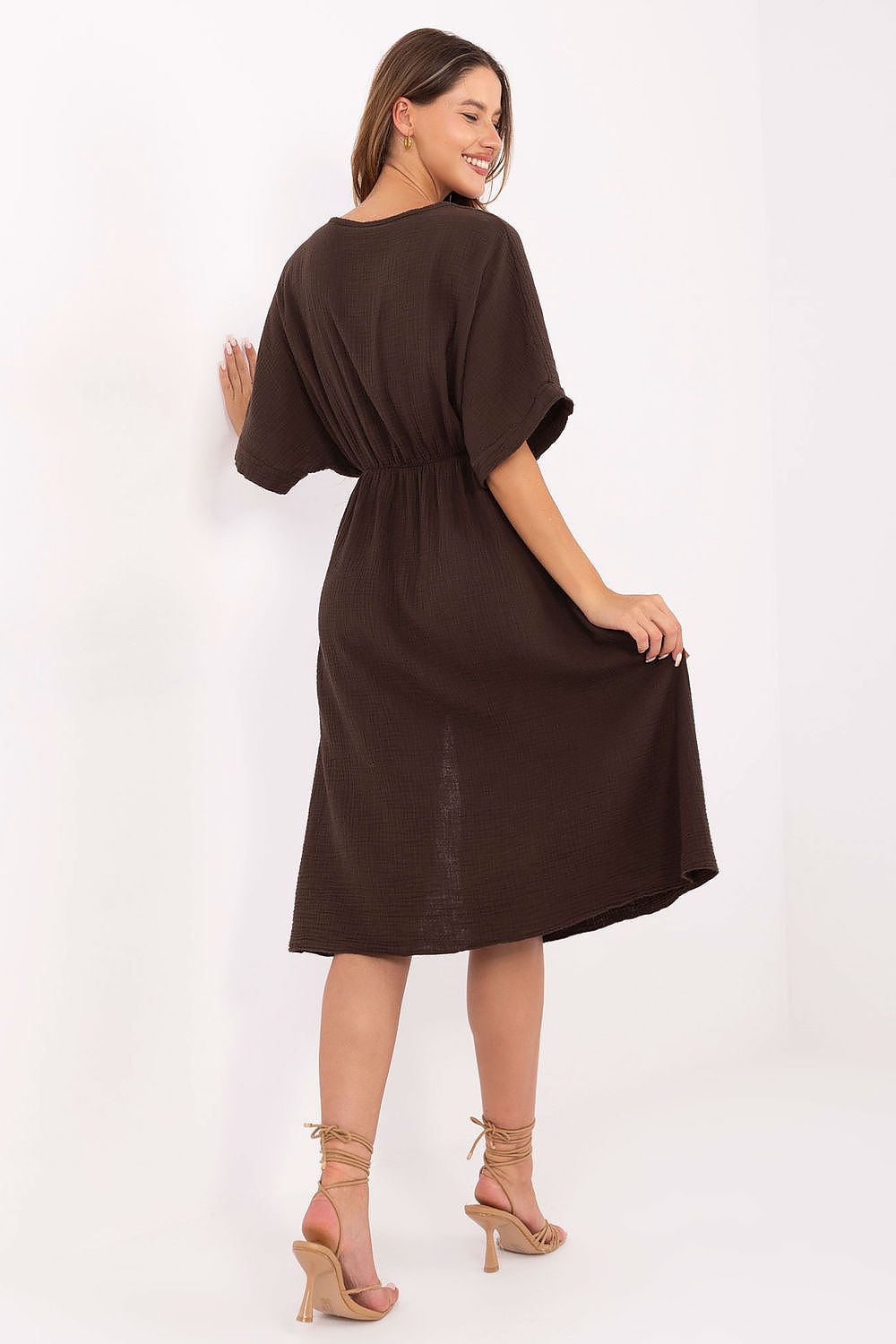  Sukienka Model MI-SK-121008.84 Dark Brown - Italy Moda 