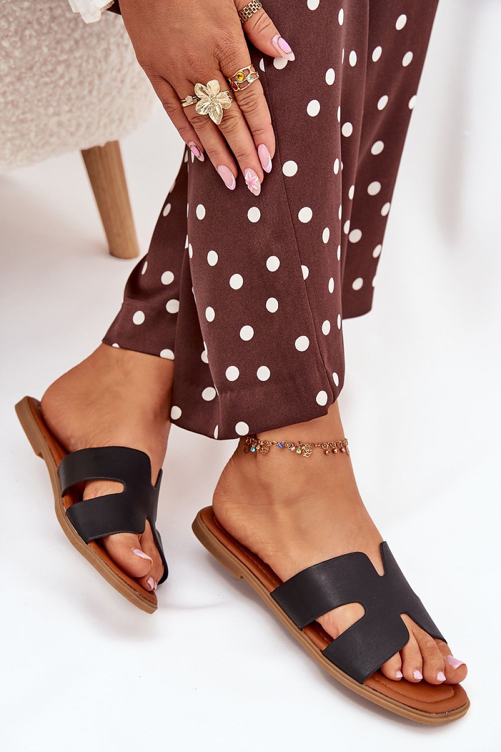  Sandał Klapki Model Salyra WD303 Black - Step in style 