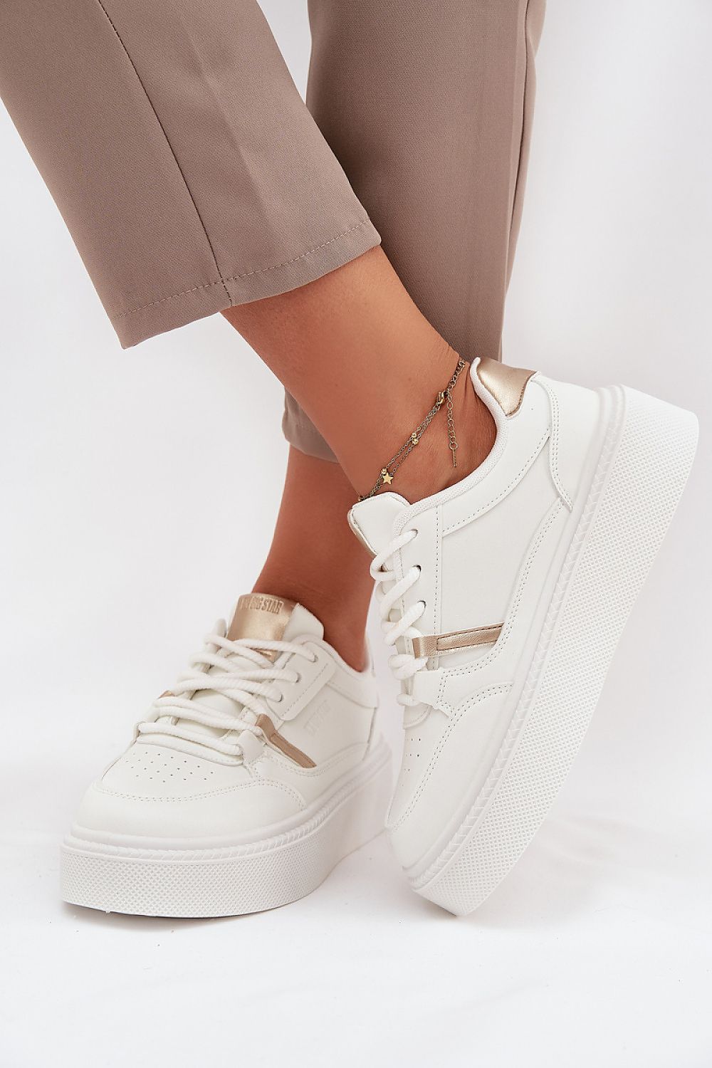   Buty Sportowe Model Big Star SS274359 White - Step in style 