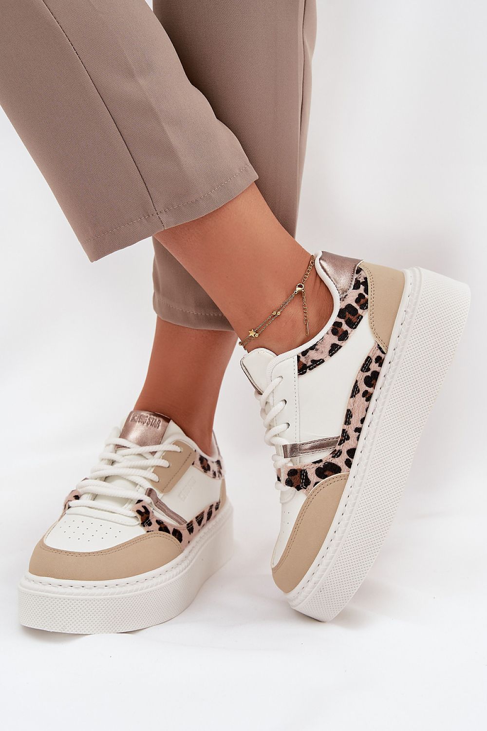   Buty Sportowe Model Big Star SS274357 Panterka White/Beige - Step in style 