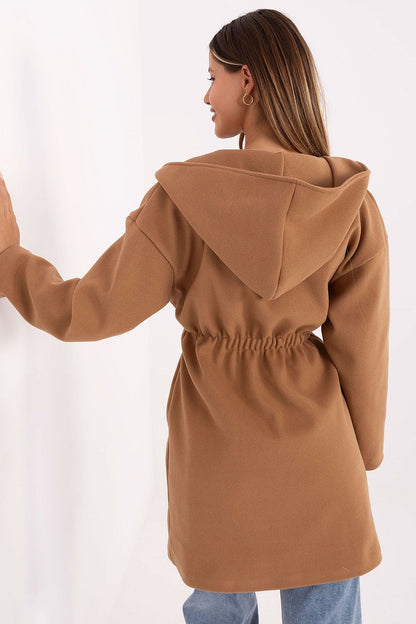   Płaszcz Damski Model IT-PL-A9587.00 Camel - Rue Paris 