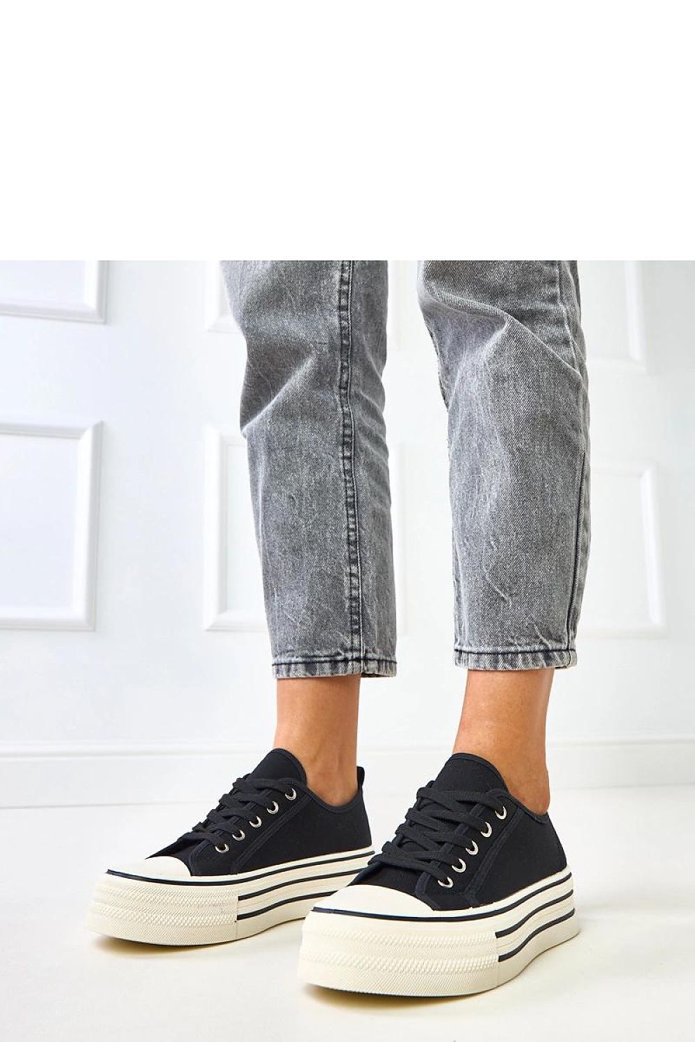   Trampki Model Talah SL8826 Black - Solea 