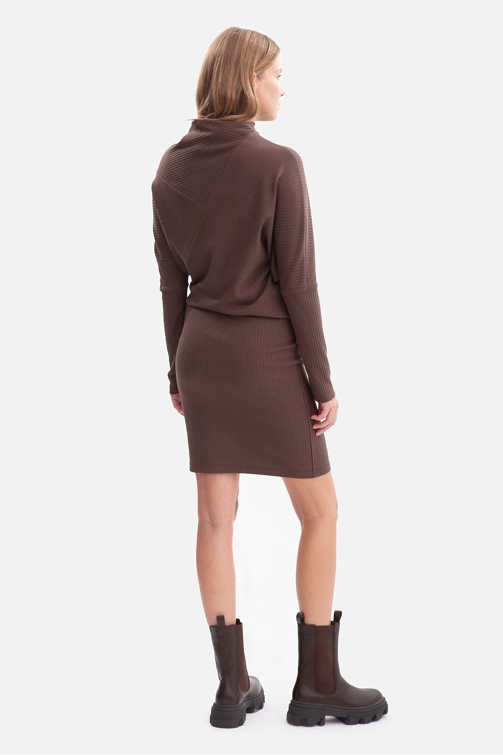  Sukienka Model B309 Brown - BeWear 