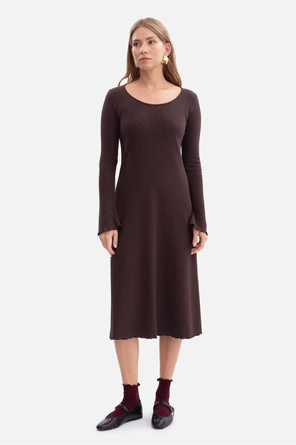  Sukienka Model B308 Gorzka Czekolada - BeWear 