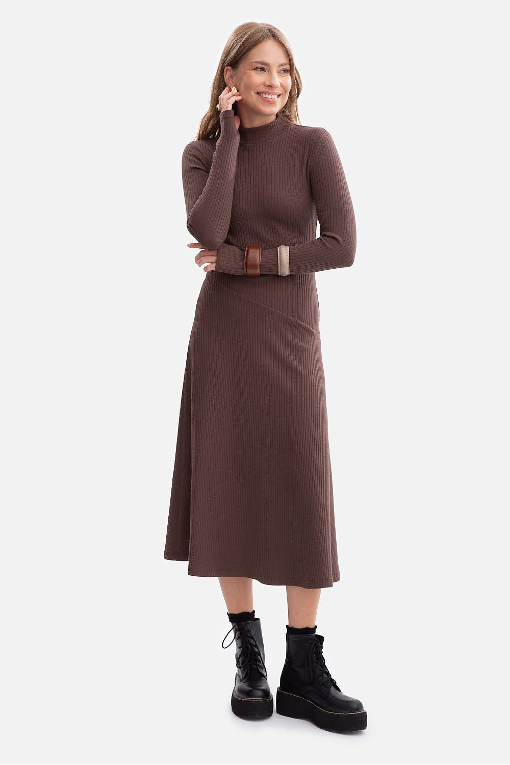  Sukienka Model B299 Brown - BeWear 