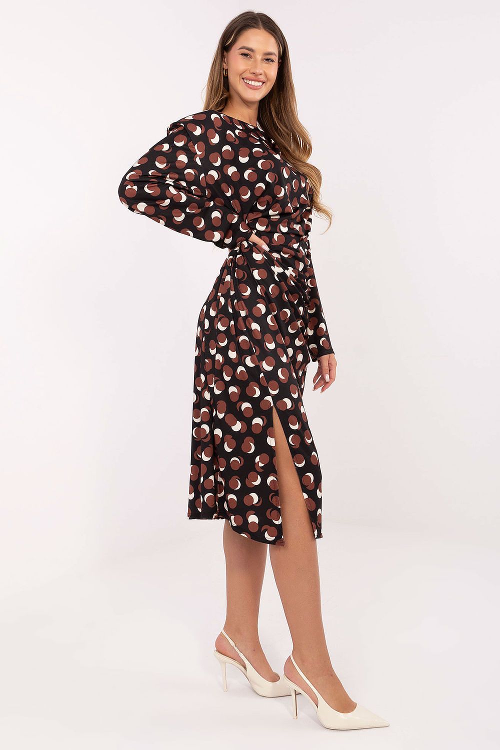  Sukienka Model IT-SK-20057.21P Black - Rue Paris 