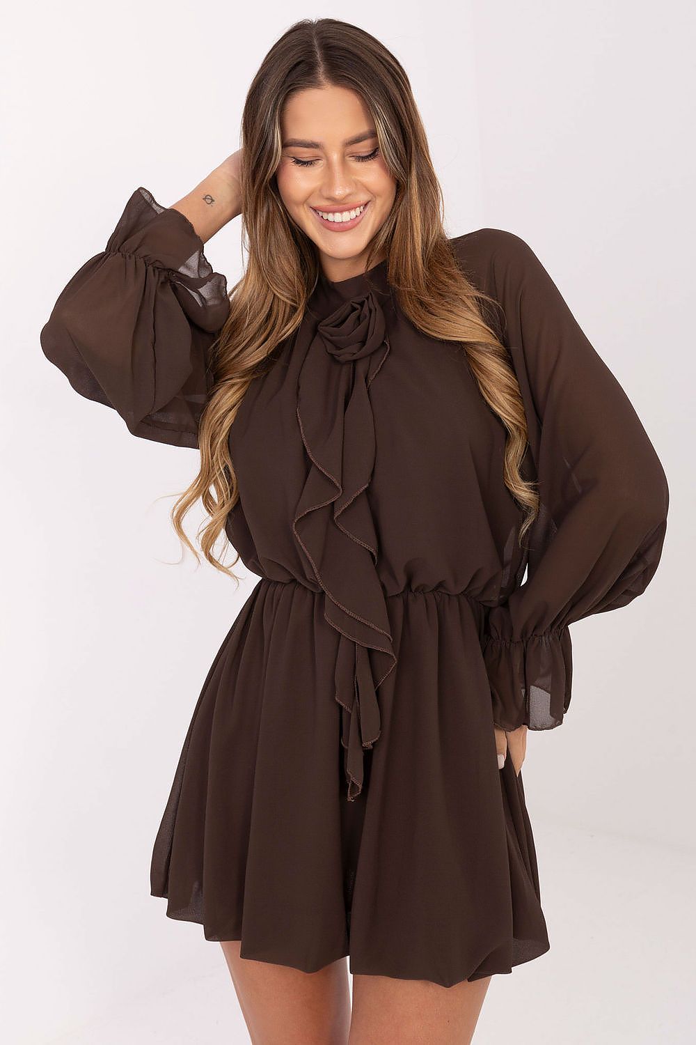   Sukienka Model MI-SK-A1554.26 Brown - Rue Paris 