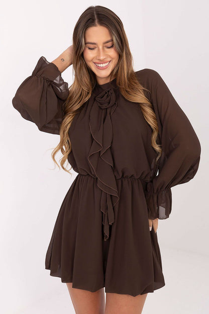   Sukienka Model MI-SK-A1554.26 Brown - Rue Paris 
