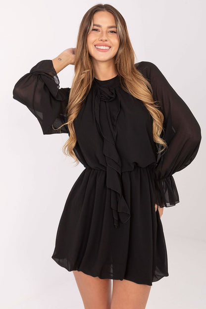   Sukienka Model MI-SK-A1554.26 Black - Rue Paris 