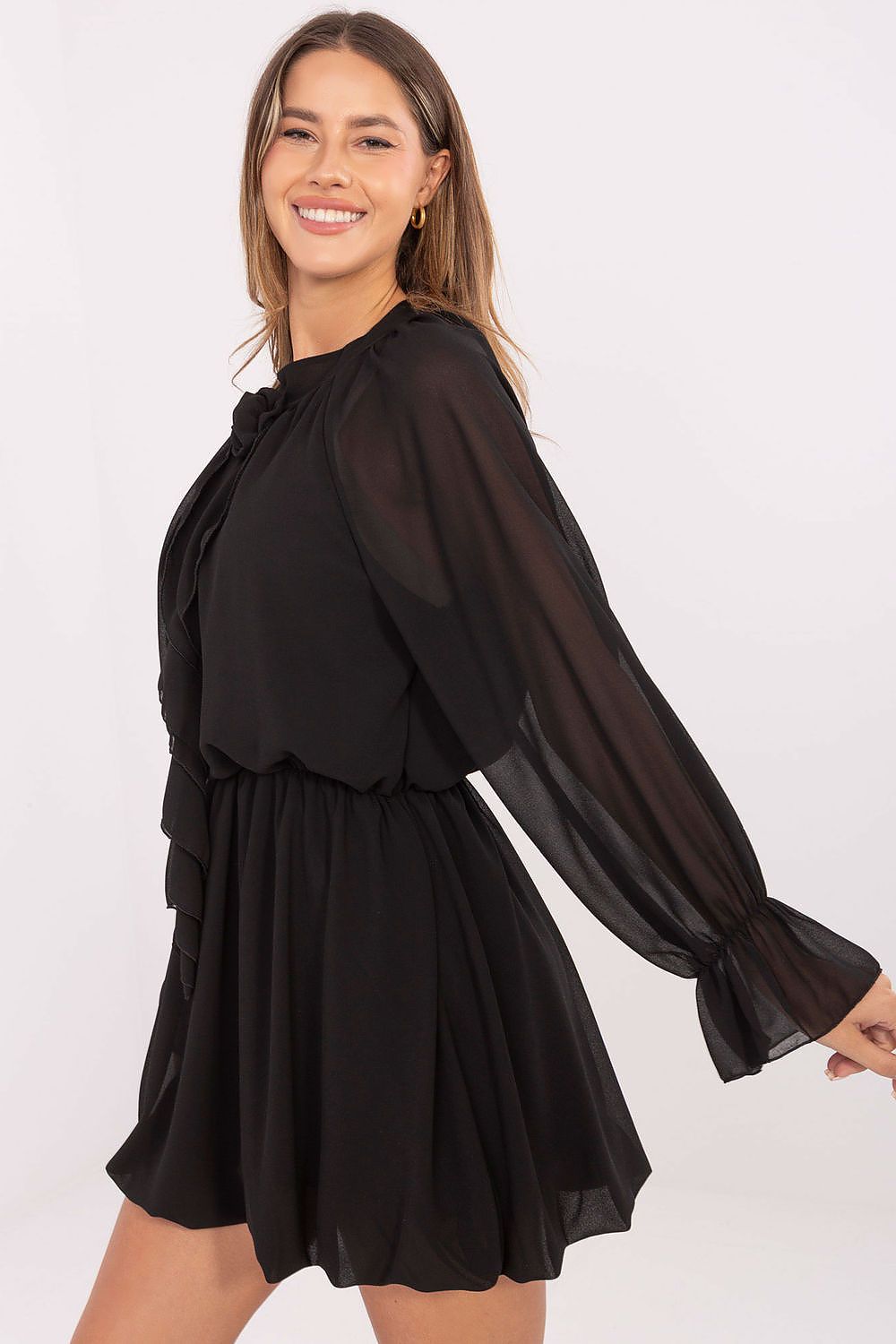   Sukienka Model MI-SK-A1554.26 Black - Rue Paris 