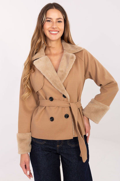   Płaszcz Damski Model IT-KR-4608.05P Camel - Rue Paris 
