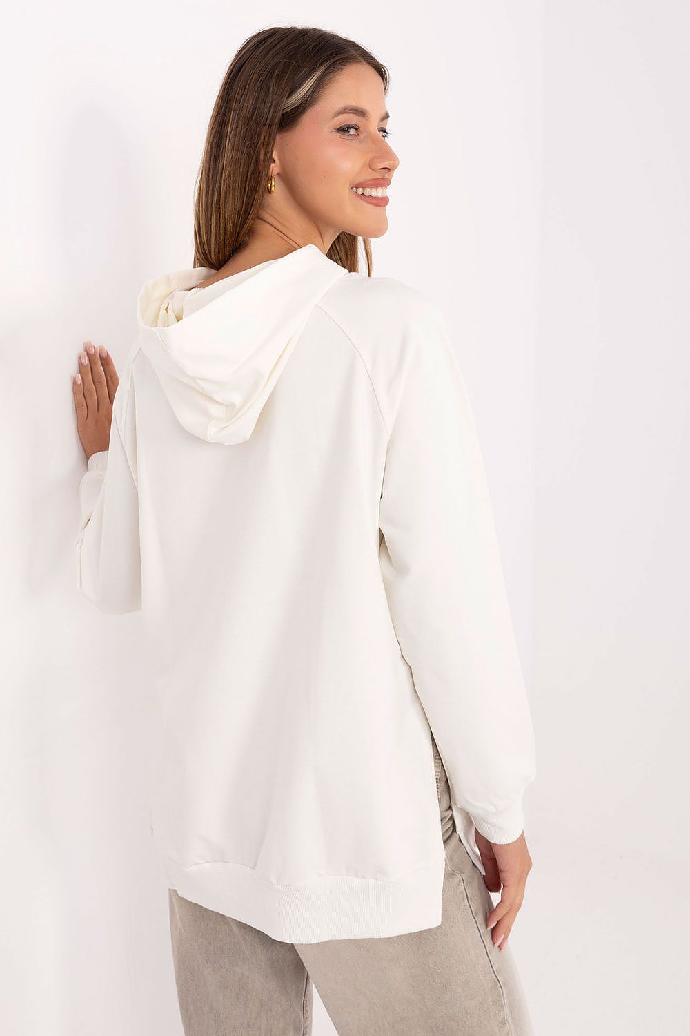   Bluza Damska Model RV-BL-A168.18 Ecru - Relevance 
