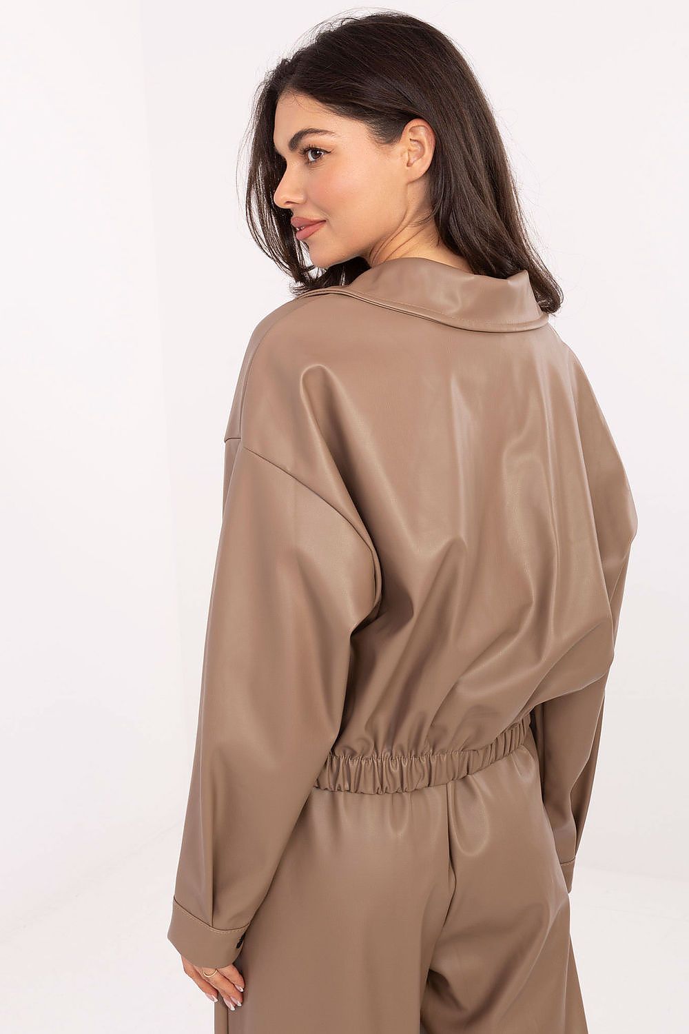   Kurtka Damska Model IT-KR-FL9707.34 Dark Beige - Rue Paris 
