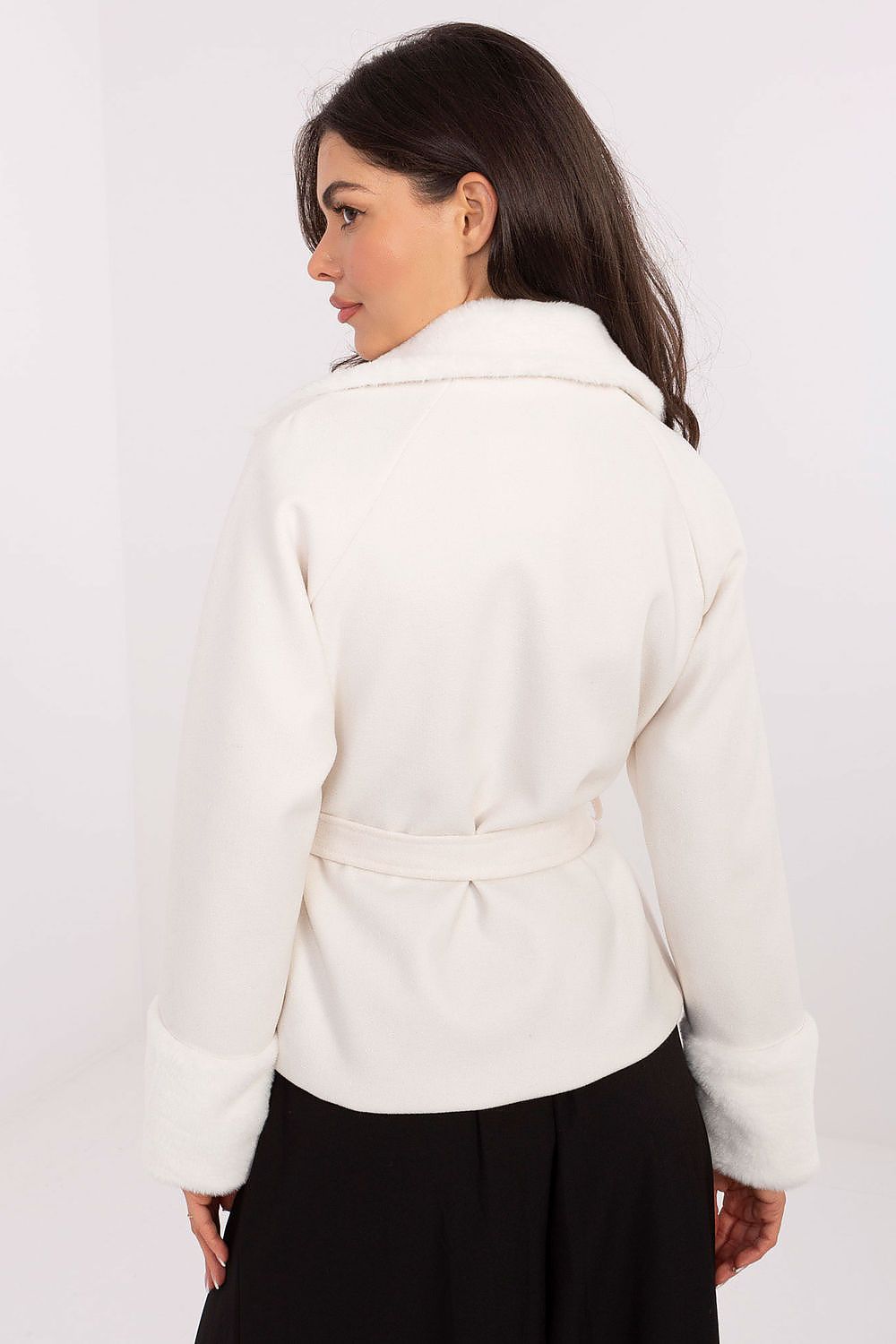   Płaszcz Damski Model IT-KR-4608.05P Ecru - Rue Paris 