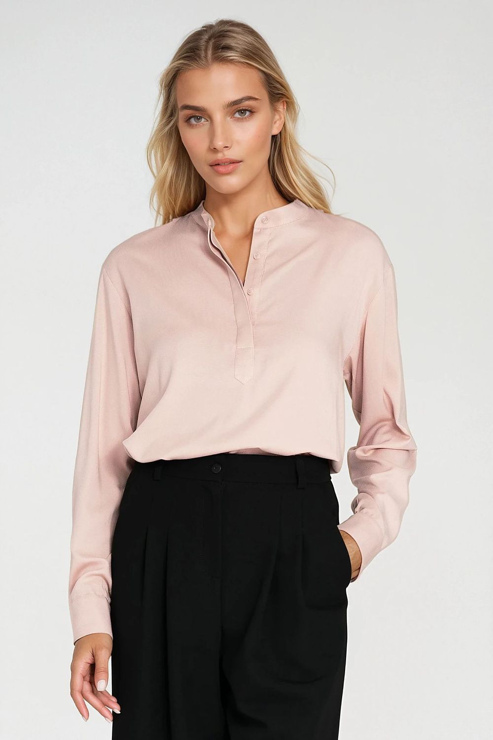   Wiskozowa bluzka polo ze stójką B194 Beige - Nife 