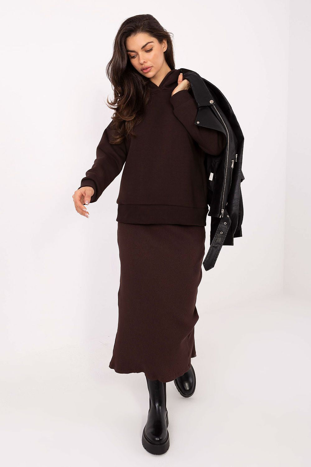   Bluza Damska Model RV-BL-A1006.27 Dark Brown - Relevance 