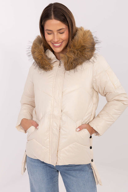   Kurtka Damska Model MBM-KR-856.98P Light Beige - MBM 