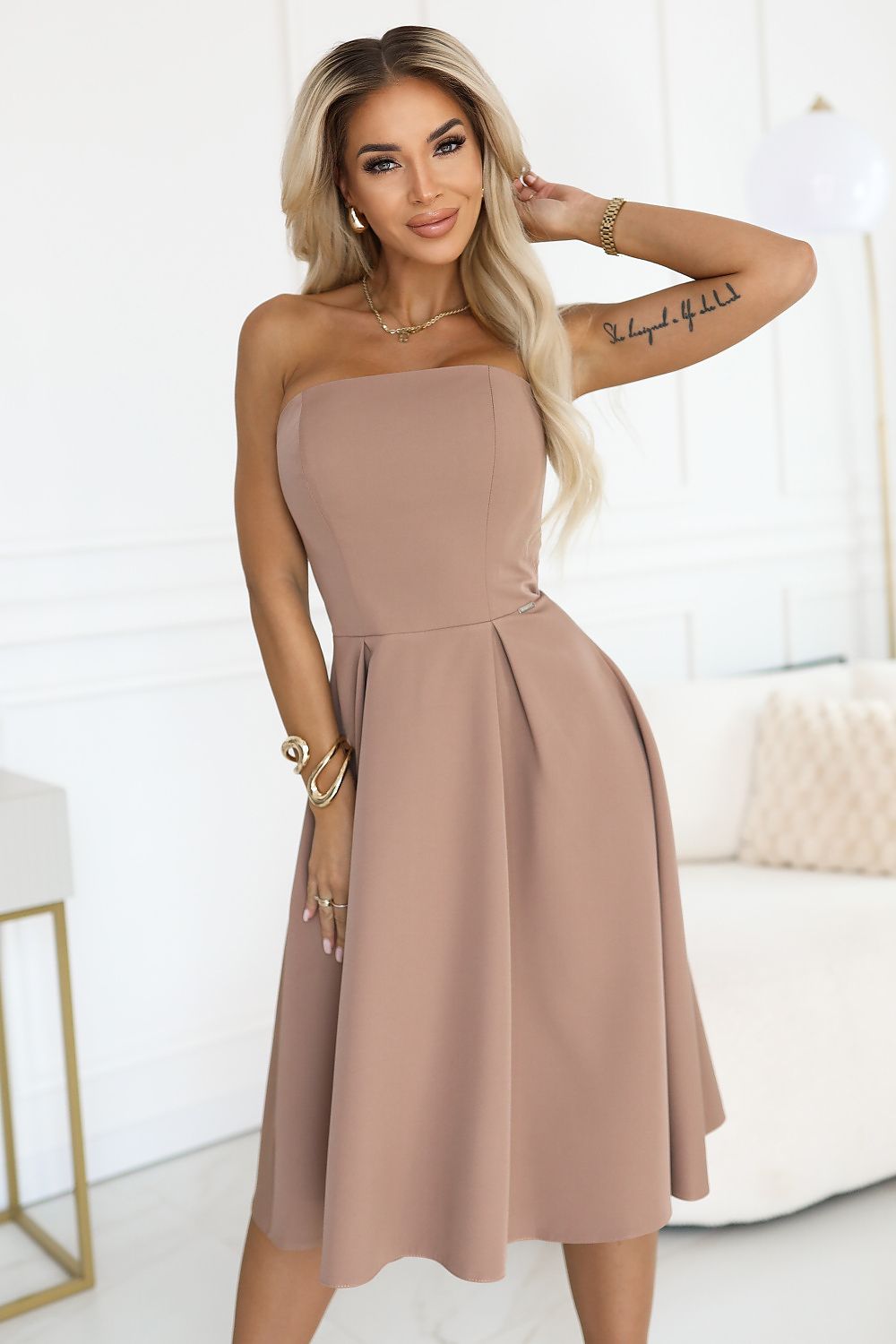   Sukienka Model Vivienne 641-2 Beige - Numoco 