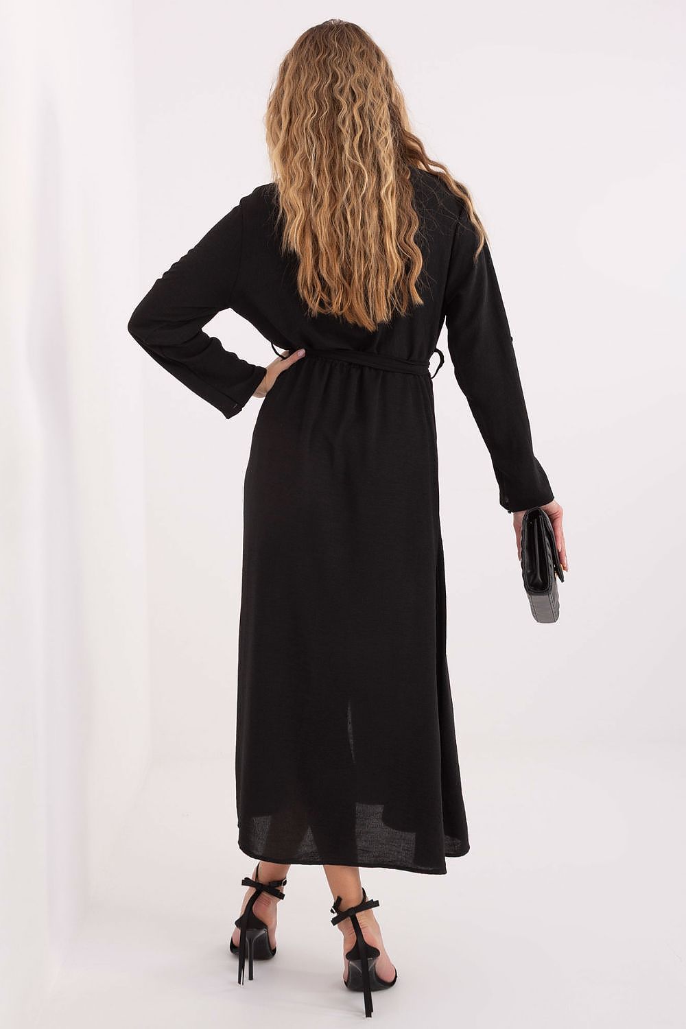  Sukienka Model MI-SK-C258.16 Black - Rue Paris 