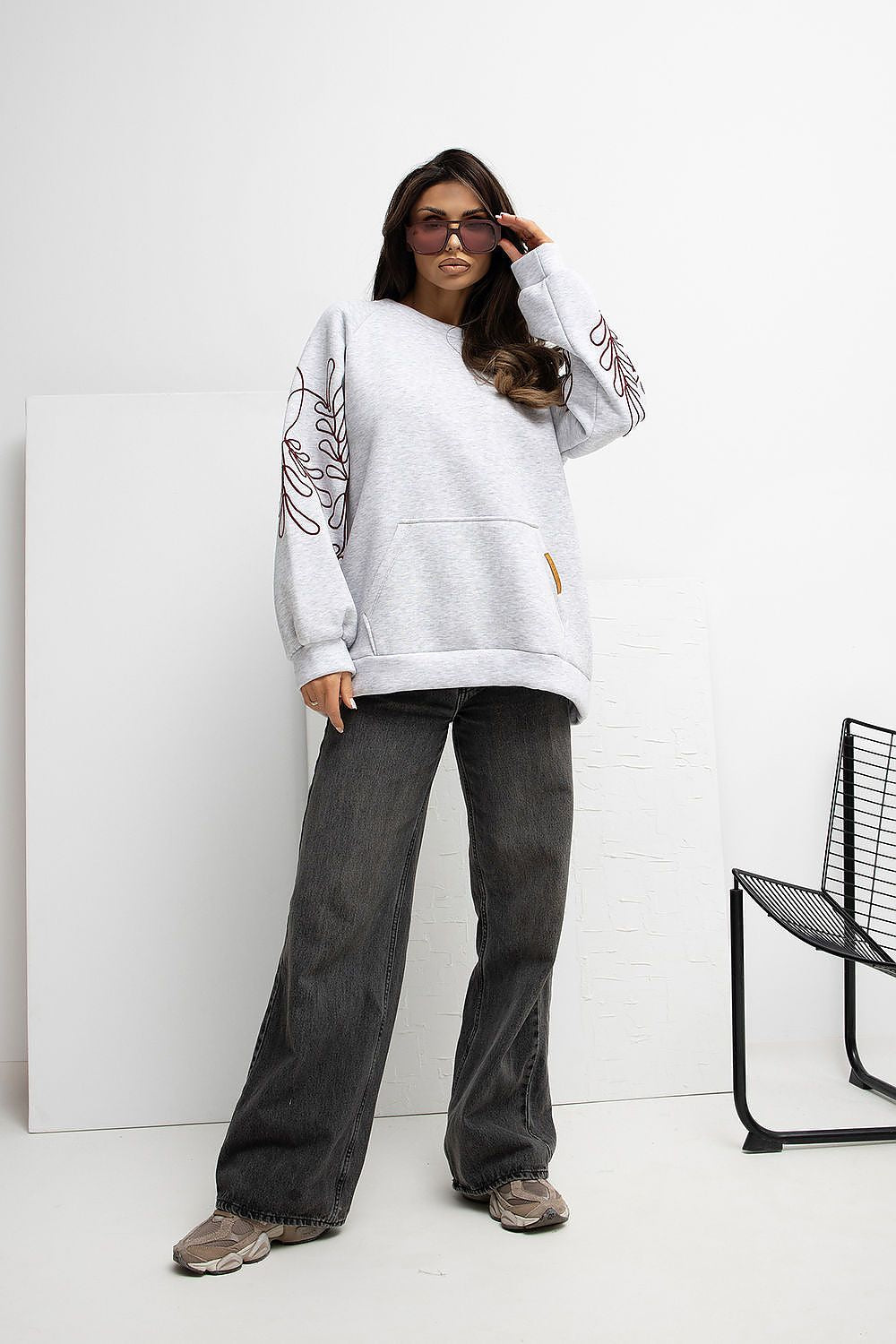  Bluza Damska Model RV-BL-A1042.25 Light Grey - Rue Paris 