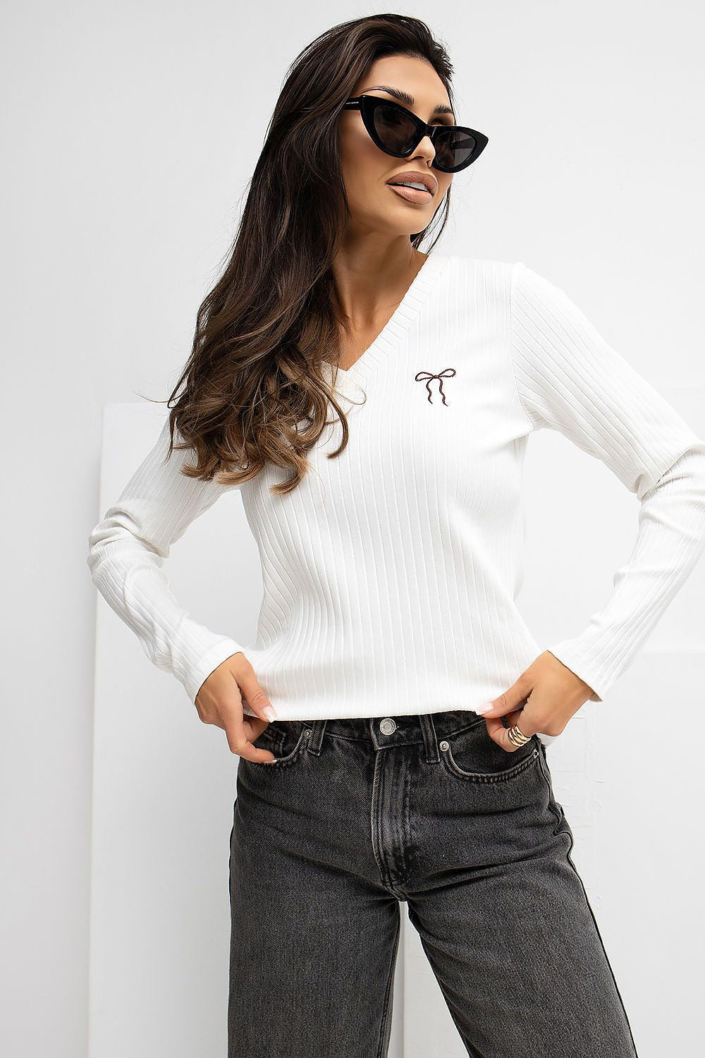   Bluzka Model RV-BZ-A1056.11 Ecru - Rue Paris 