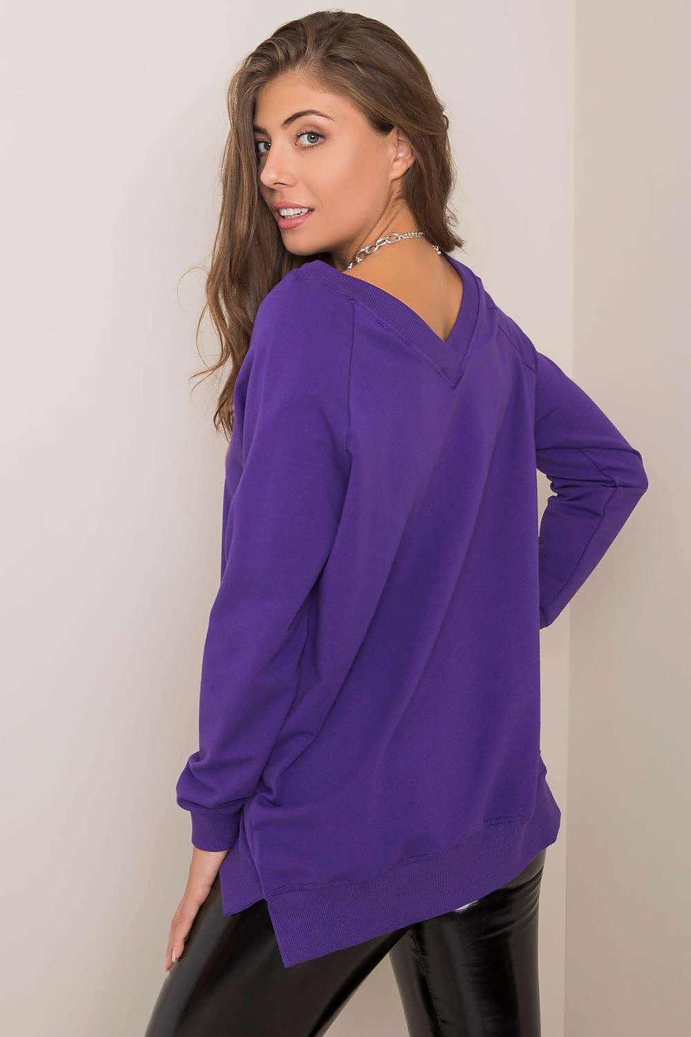  Bluza Damska Model RV-BL-5850.11X Dark Violet - Rue Paris 