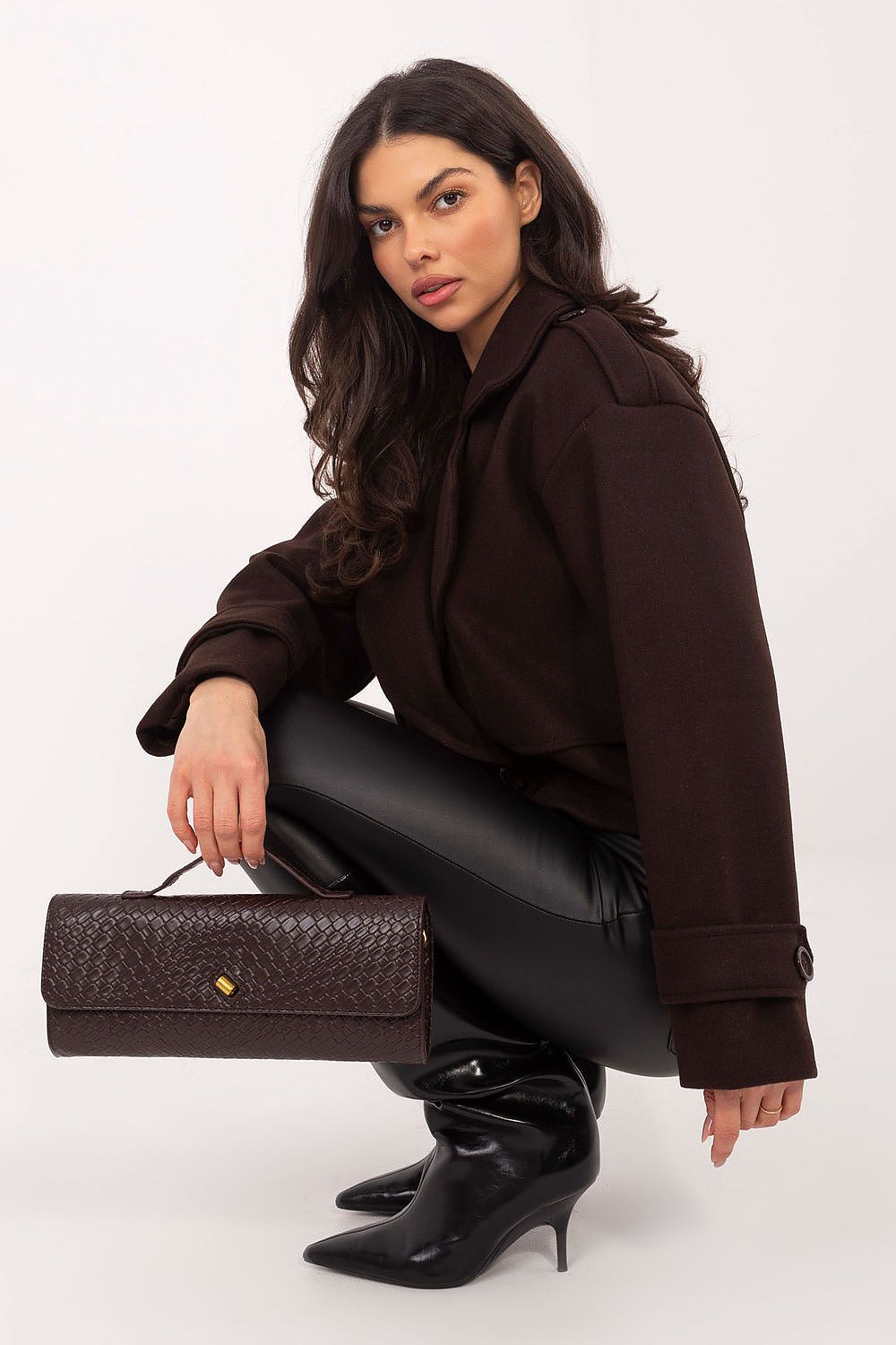   Płaszcz Damski Model IT-KR-A9558.62 Dark Brown - Rue Paris 
