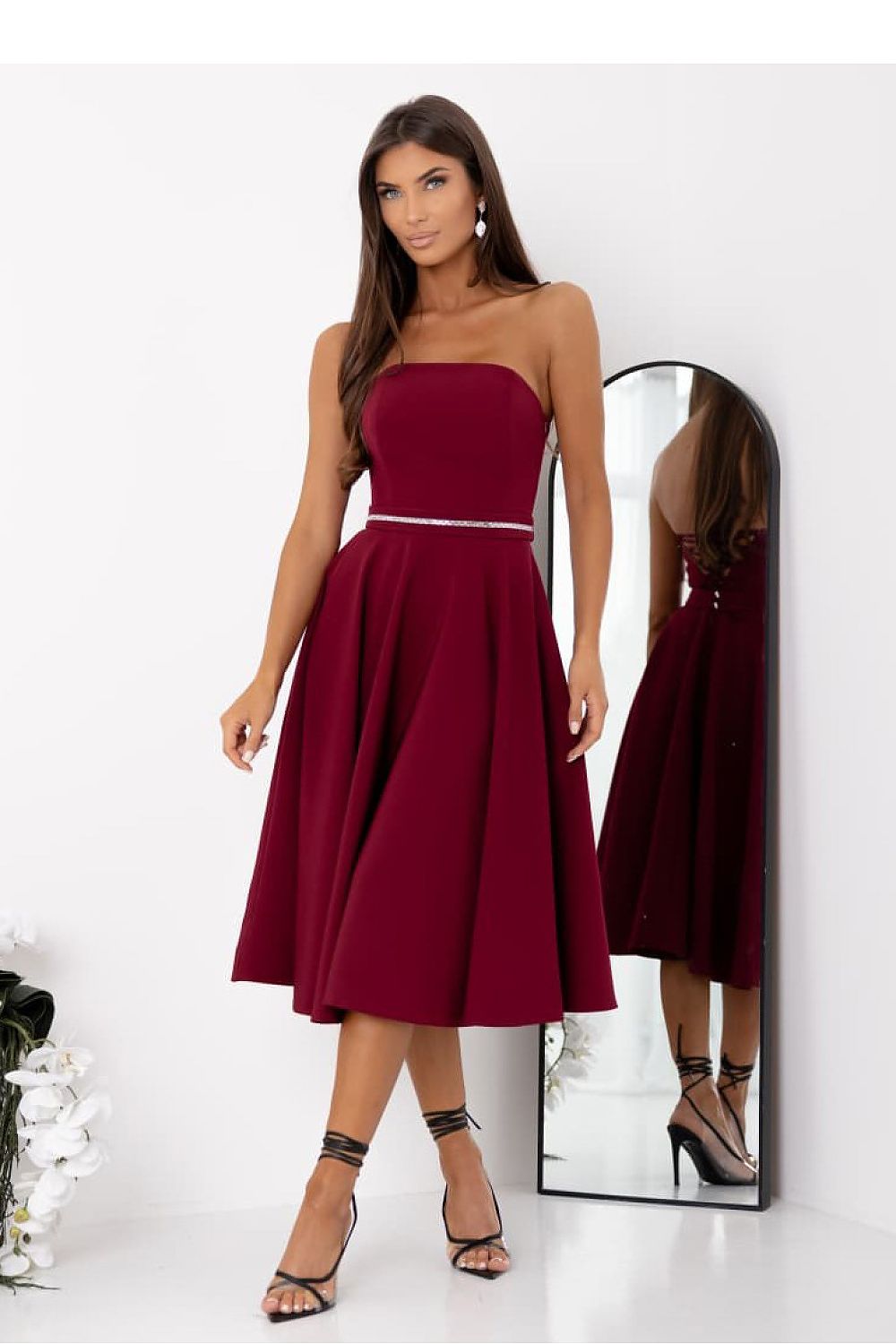  Sukienka Model Aurelia 011270. Bordo - With You 