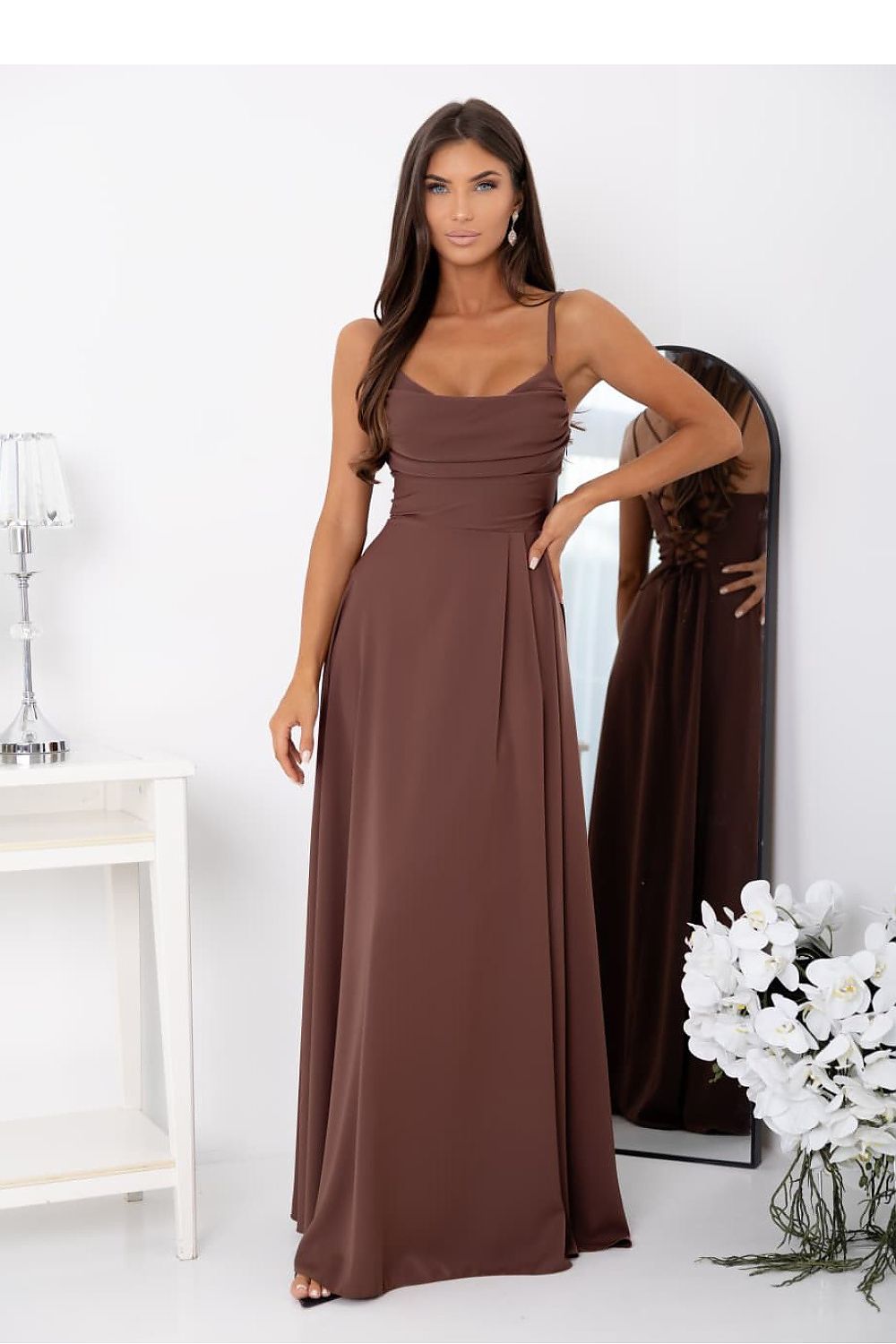  Sukienka Model Valeria 001170. Czekolada - With You 