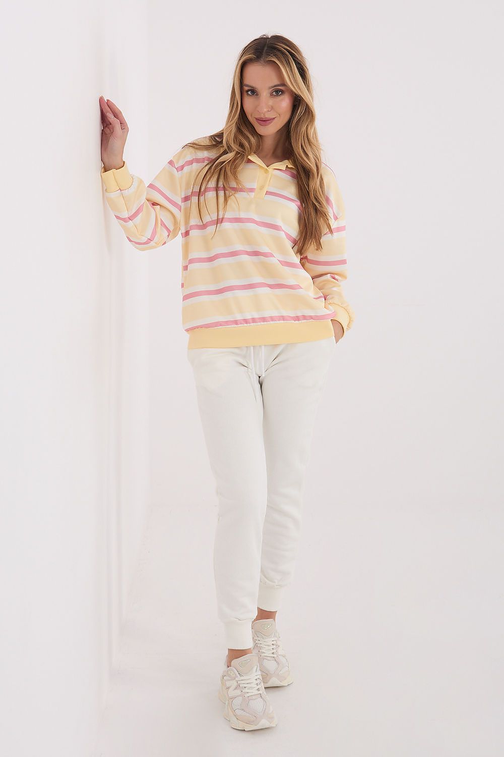   Bluza Damska Model IT-BZ-9980-1.19 Light Yellow - Italy Moda 
