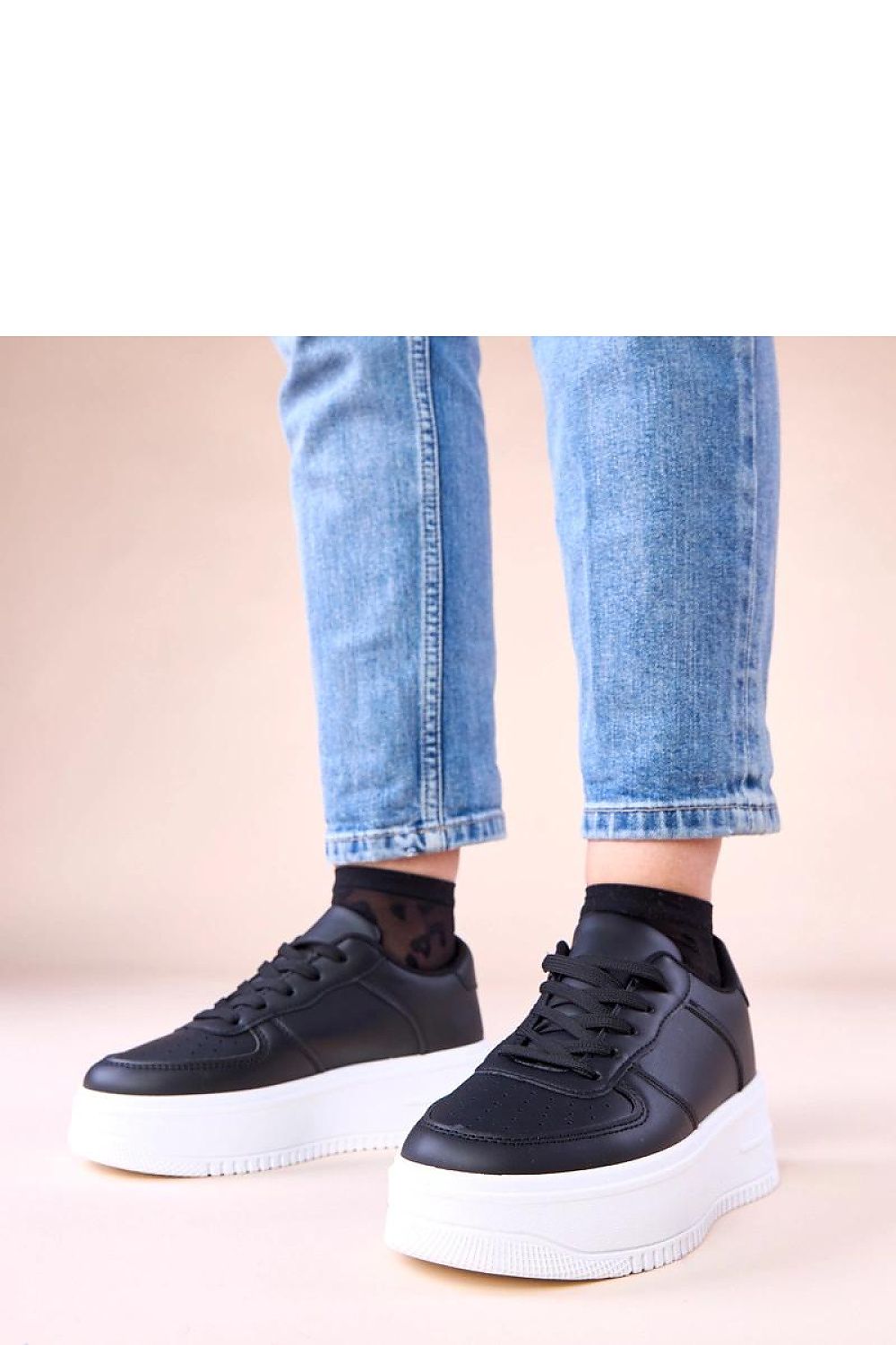   Buty Sportowe Model Avita C2036-2 Black - Solea 