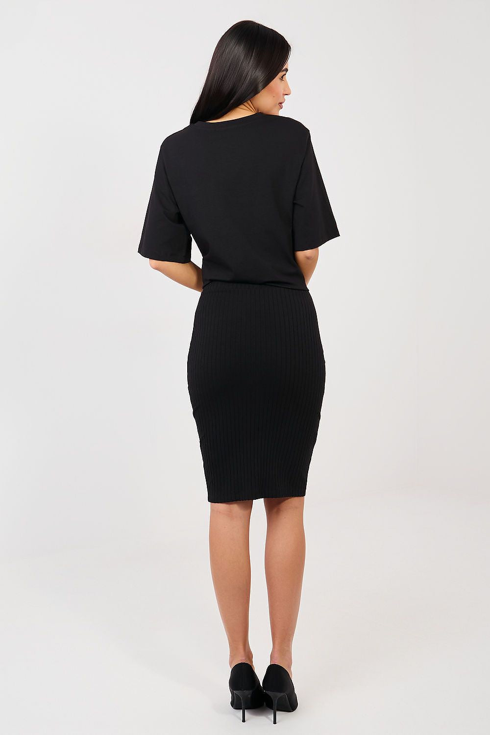  Spódnica Model RV-SD-A1058.71 Black - Rue Paris 
