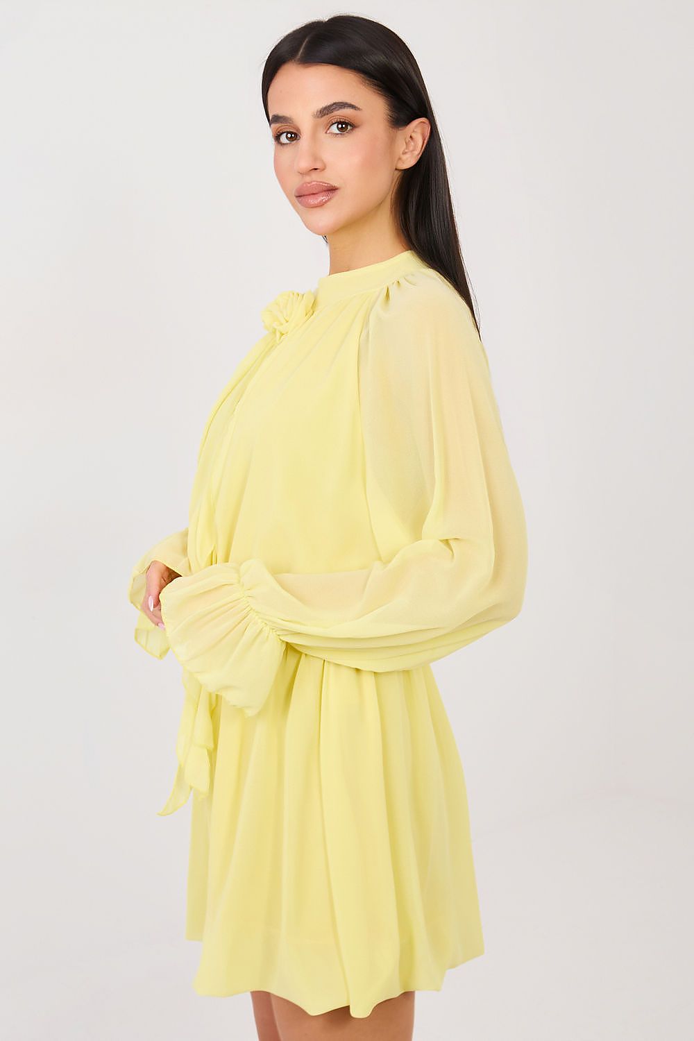   Sukienka Model MI-SK-A1554.67 Light Yellow - Rue Paris 
