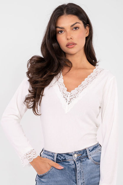   Bluzka Model IT-BZ-22081.28 Ecru - Italy Moda 