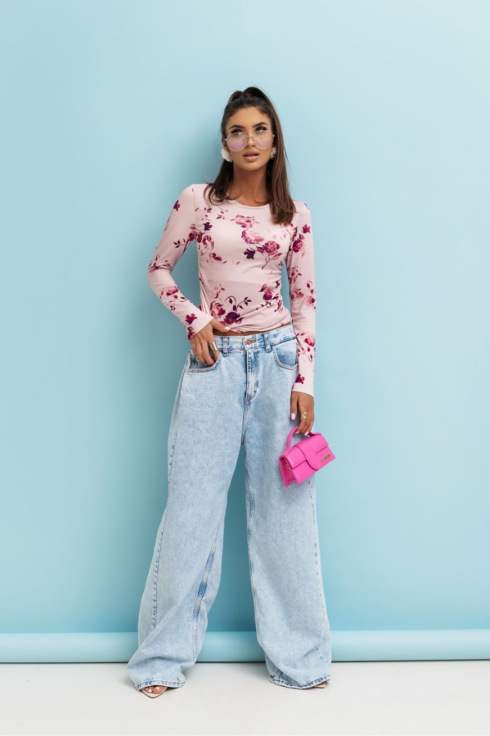   Bluzka Model Shira 490107344 Light Pink Flowers - LaBalancia 