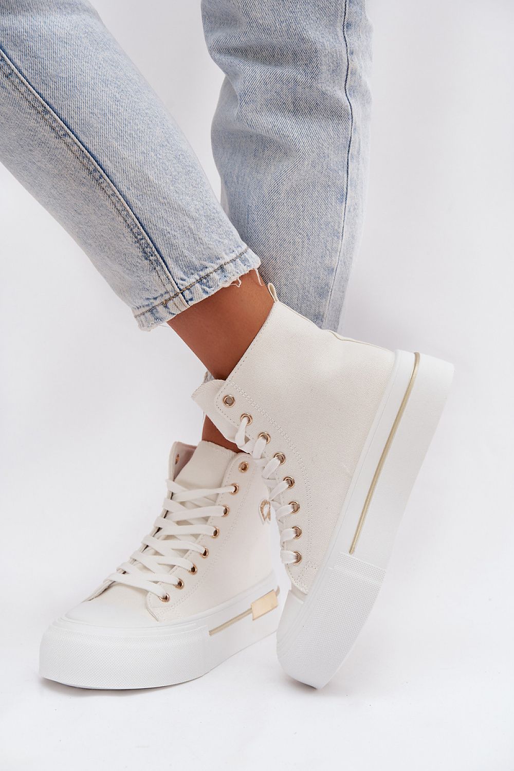   Trampki Model Meloria A88-211 White - Step in style 