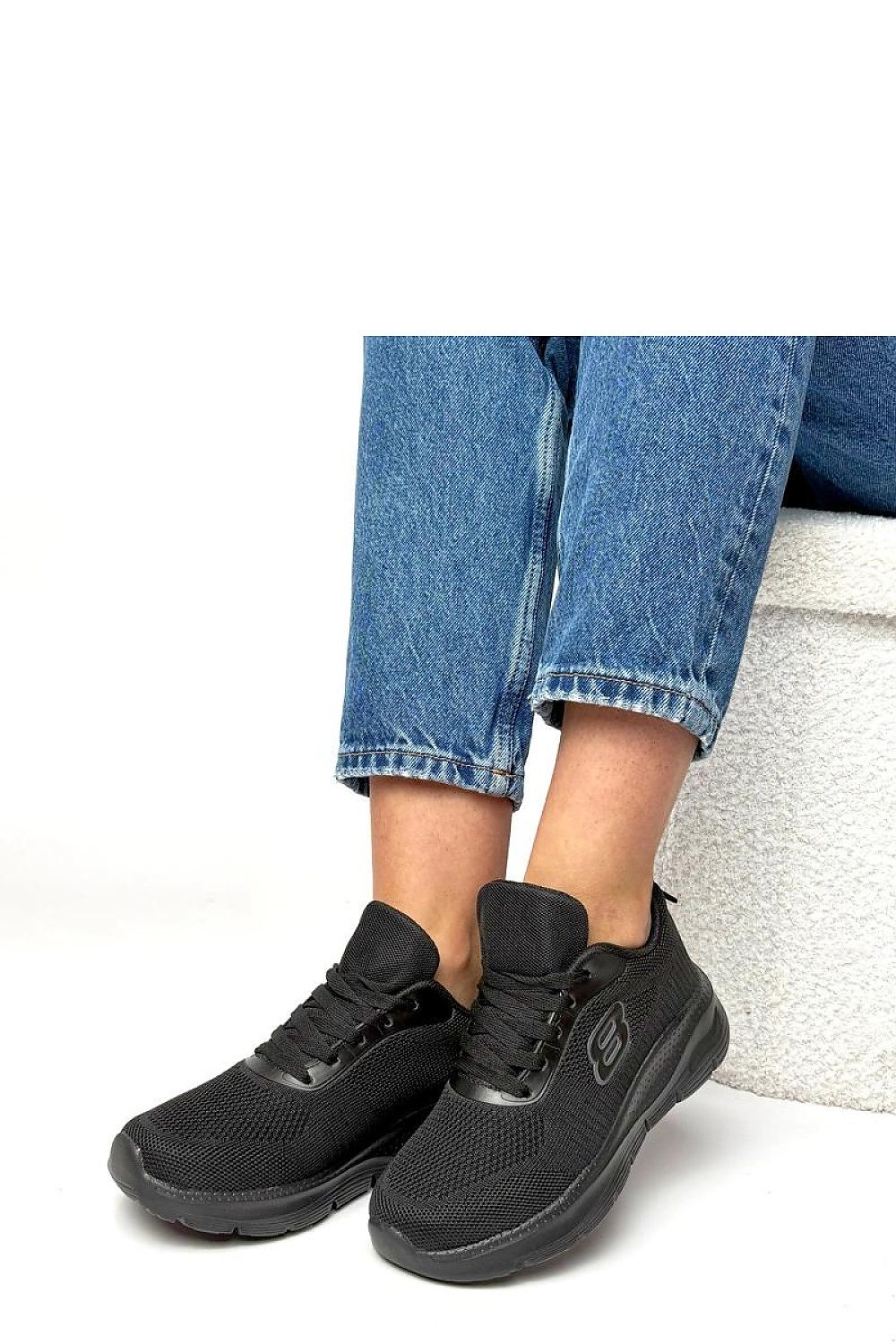   Buty Sportowe Model Lucia 9090 Black - Solea 