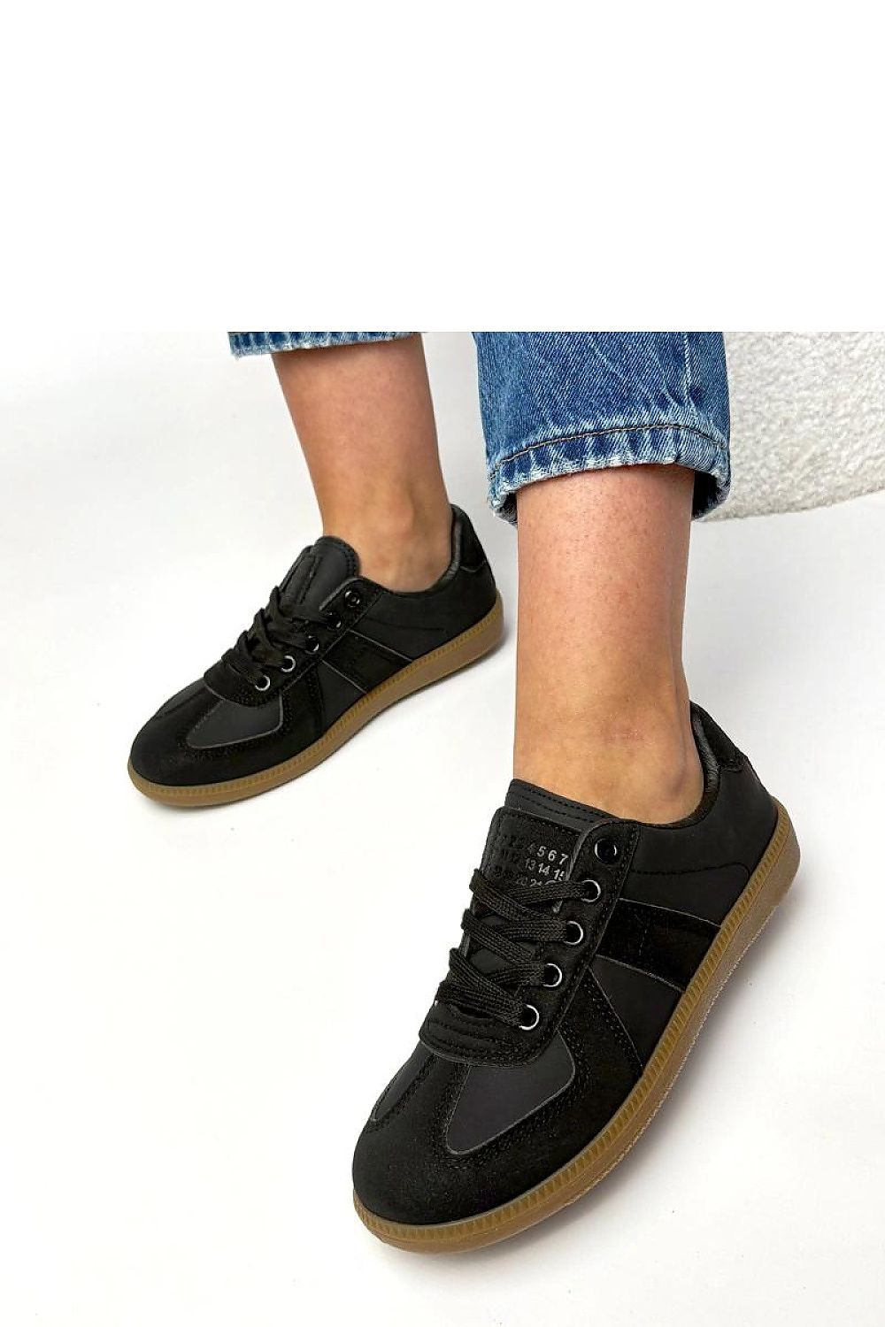   Buty Sportowe Model Valentine 881215-1 Black - Solea 