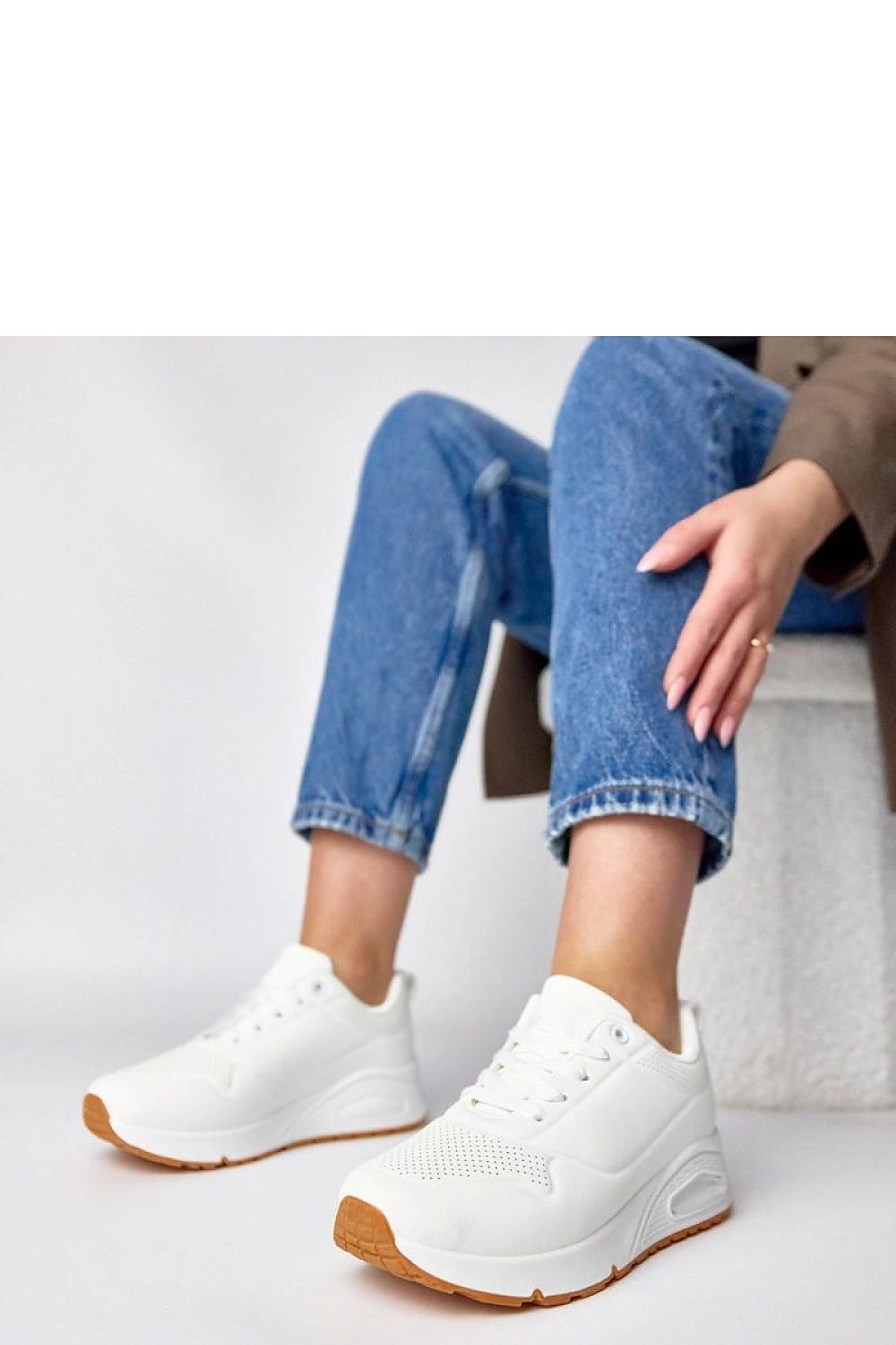   Buty Sportowe Model Sylvie 8928 White - Solea 