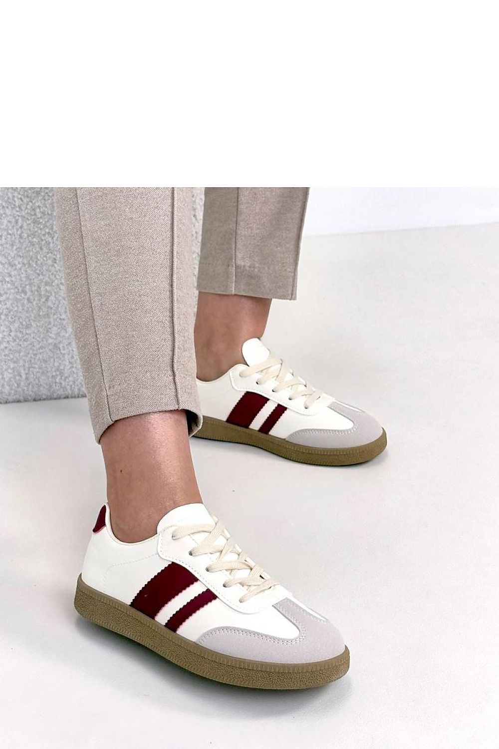   Buty Sportowe Model Therese 81200-3 Beige/Winered - Solea 