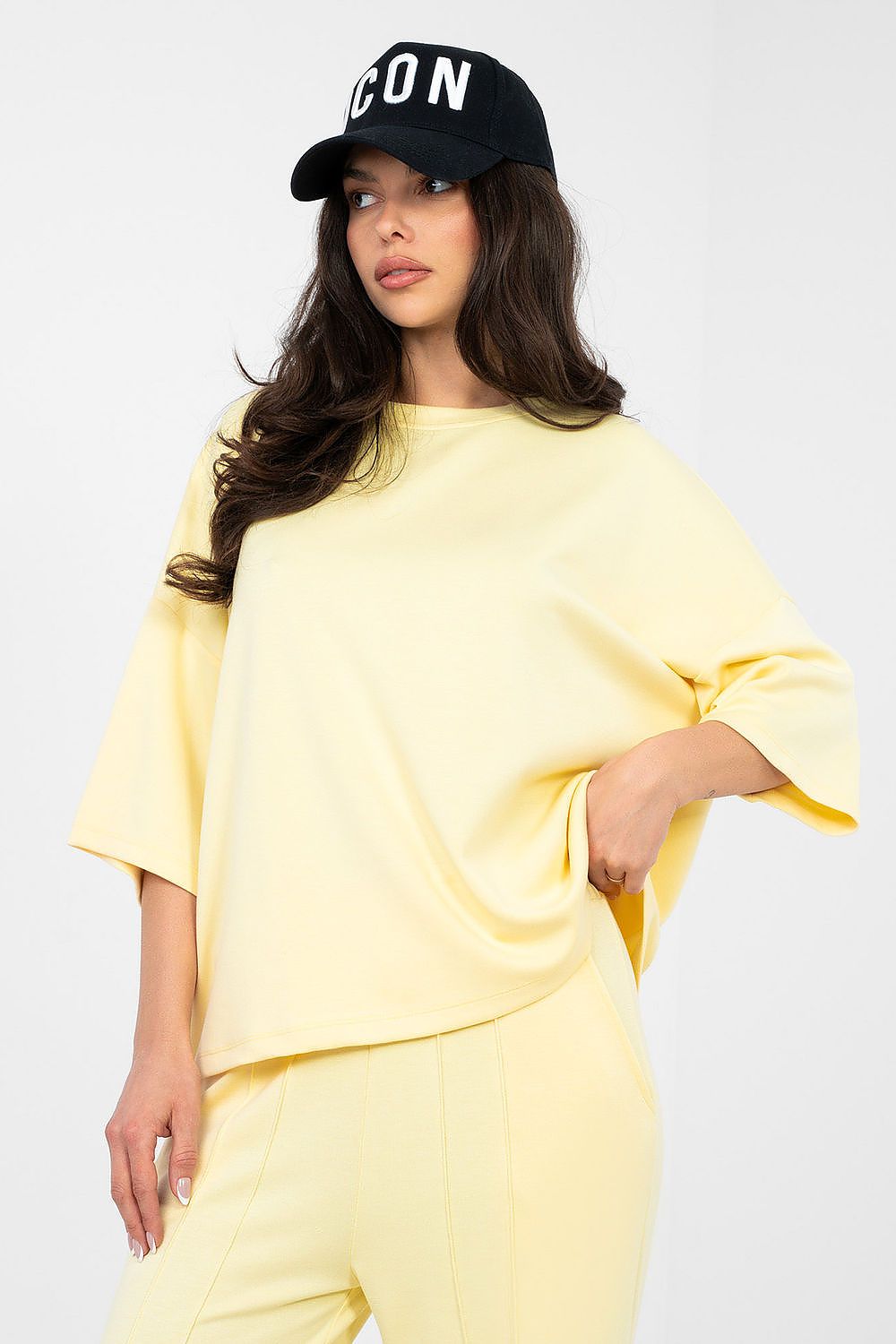   Bluzka Model RV-BZ-A1188.63 Light Yellow - Rue Paris 