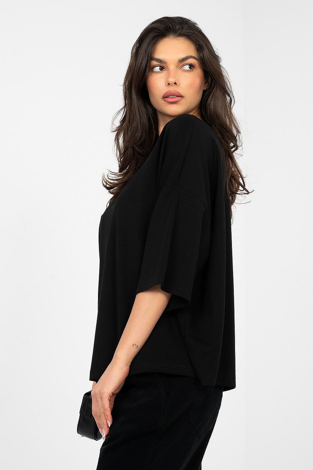   Bluzka Model RV-BZ-A1188.63 Black - Rue Paris 