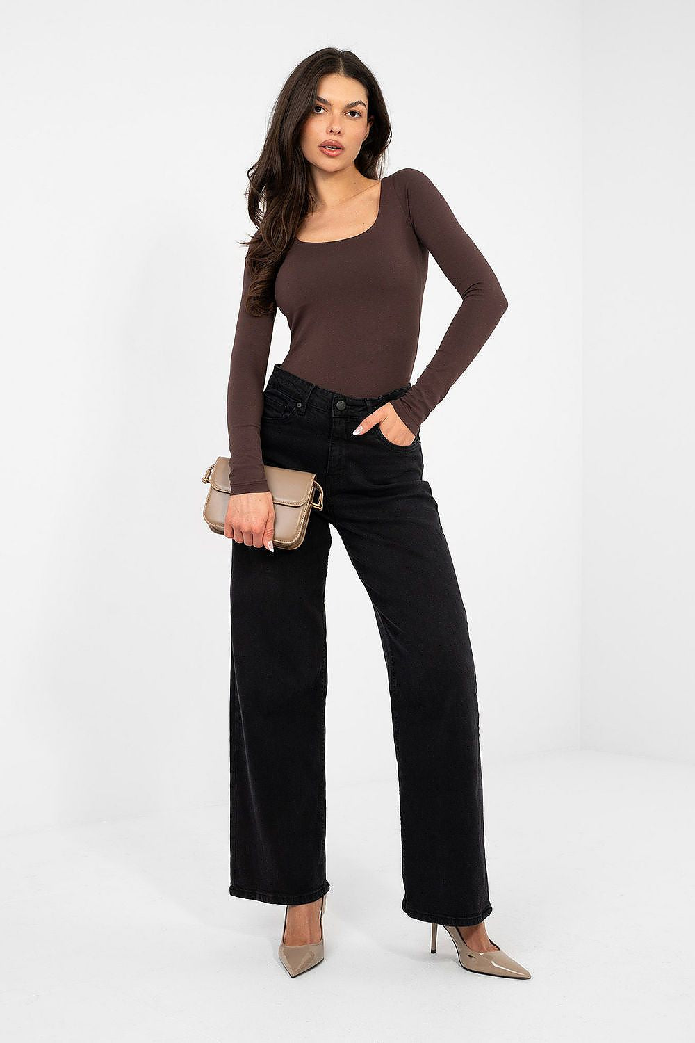   Bluzka Model RV-BZ-A1193.26 Dark Brown - Rue Paris 