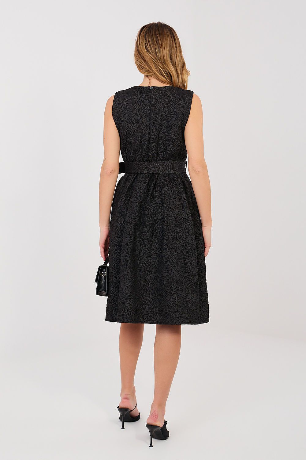   Sukienka Model IT-SK-21861.86 Black - Rue Paris 