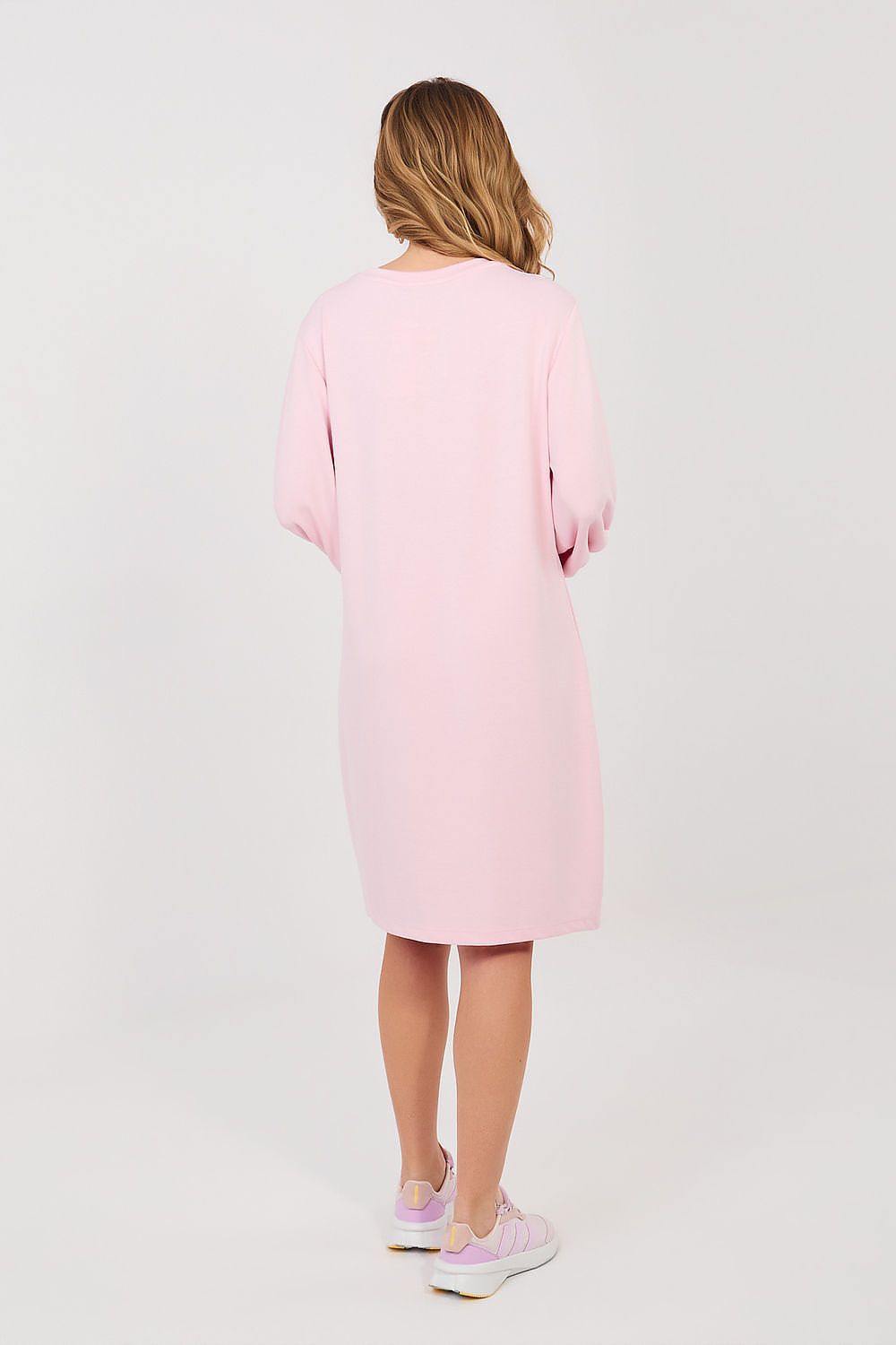  Sukienka Model RV-SK-A1059.17 Light Pink - Rue Paris 