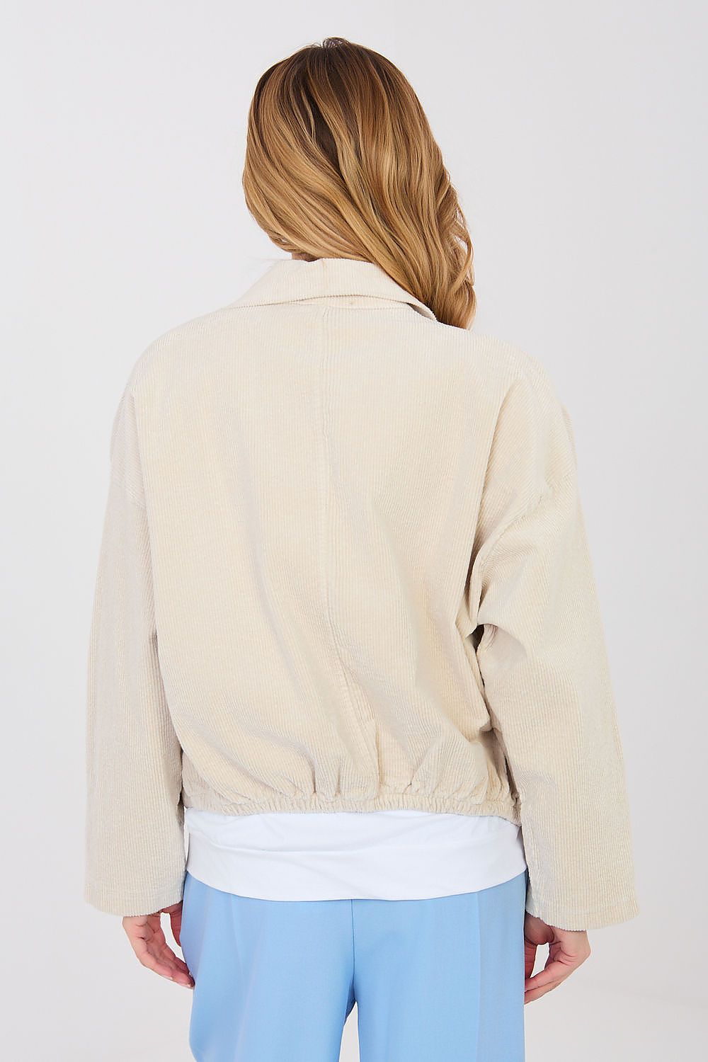   Kurtka Damska Model IT-KR-FL10163.10 Light Beige - Rue Paris 