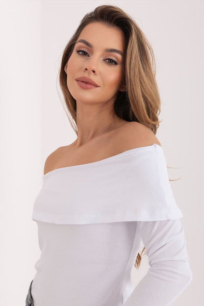   Bluzka Model RV-BZ-A1194.25 White - Rue Paris 