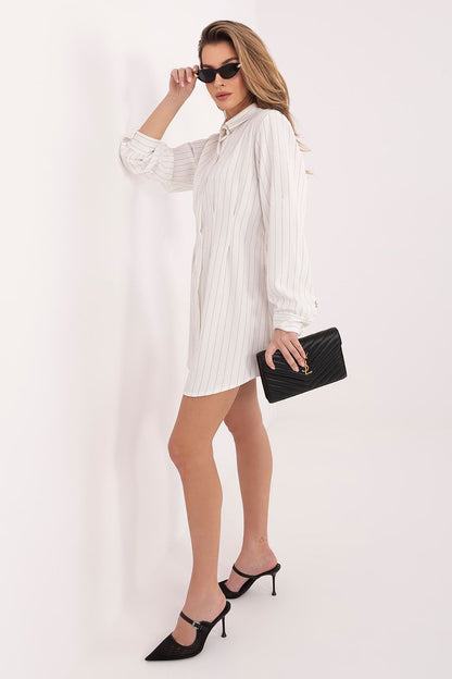  Sukienka Model IT-SK-22268.84 Ecru - Rue Paris 